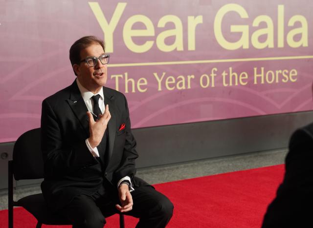 (260301) -- NEW YORK, March 1, 2026 (Xinhua) -- Matias Tarnopolsky, president and CEO of the New York Philharmonic, speaks in an interview before a concert celebrating the Year of the Horse in New York, the United States, Feb. 25, 2026. TO GO WITH "Feature: New York Philharmonic celebrates Year of the Horse with East-West musical dialogue" (Xinhua/Zhang Fengguo)