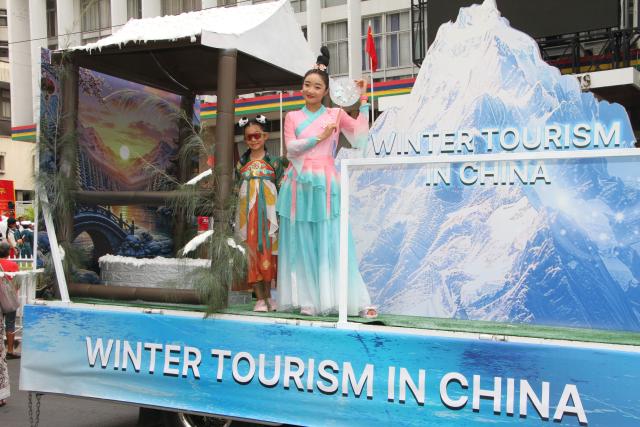 (260301) -- PORT LOUIS, March 1, 2026 (Xinhua) -- This photo taken on Feb. 28, 2026 shows a float themed on China's winter tourism during a float parade marking the Spring Festival in Port Louis, Mauritius. The parade, jointly organized by the Chinese Embassy in Mauritius, the China Cultural Center in Mauritius, the Municipality of Port Louis and the United Chinese Associations, was held in a festive and sharing atmosphere in Port Louis on Saturday. (Photo by Ally Soobye/Xinhua)