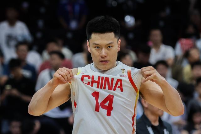 (260301) -- PASAY CITY, March 1, 2026 (Xinhua) -- Li Hongquan of China celebrates after winning the match between China and Chinese Taipei at the FIBA World Cup Asian Qualifiers in Pasay City, the Philippines, on March 1, 2026. (Xinhua/Rouelle Umali)