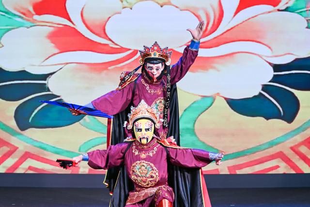 (260302) -- MADRID, March 2, 2026 (Xinhua) -- Artists perform during an event in celebration of the Chinese New Year in Madrid, Spain, March 1, 2026. (Photo by Gustavo Valiente/Xinhua)