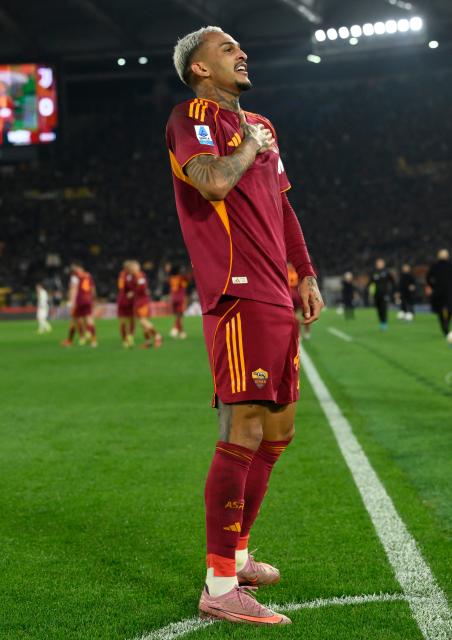 (260302) -- ROME, March 2, 2026 (Xinhua) -- Roma's Wesley Franca celebrates his goal during an Italian Serie A football match between Roma and Juventus in Rome, Italy, March 1, 2026. (Photo by Alberto Lingria/Xinhua)