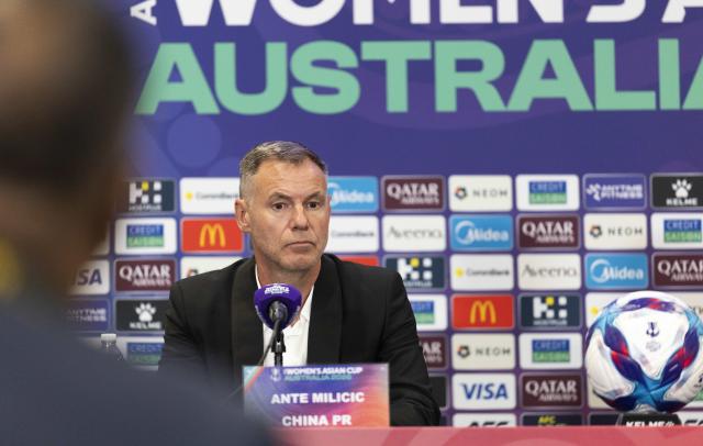 (260302) -- SYDNEY, March 2, 2026 (Xinhua) -- Head coach of Chinese national women's football team Ante Milicic attends Team China's press conference of Women's Asian Cup at Western Sydney Stadium in Sydney, Australia, March 2, 2026. (Photo by Hu Jingchen/Xinhua)