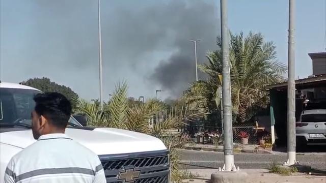 (260302) -- HAWALLI GOVERNORATE, March 2, 2026 (Xinhua) -- This screenshot from a video clip taken with a mobile phone shows smoke billowing from an area near the U.S. Embassy in Kuwait's Hawalli Governorate, March 2, 2026.
  Smoke was seen billowing from an area near the U.S. Embassy in Kuwait on Monday following rounds of air raid sirens sounded across Kuwait in recent hours.
   No immediate details were available regarding the cause of the smoke, and authorities have yet to issue an official statement, local media reported. (Xinhua)