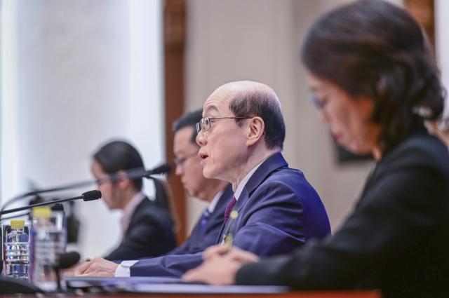 (260303) -- BEIJING, March 3, 2026 (Xinhua) -- Liu Jieyi, spokesperson for the fourth session of the 14th Chinese People's Political Consultative Conference (CPPCC) National Committee, attends a press conference at the Great Hall of the People in Beijing, capital of China, March 3, 2026. The CPPCC National Committee, China's top political advisory body, held a press conference on Tuesday, one day before its annual session. (Xinhua/Chen Yehua)