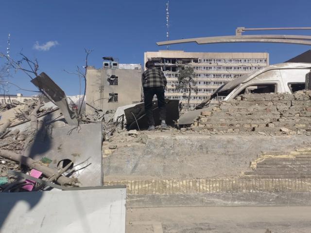 (260303) -- TEHRAN, March 3, 2026 (Xinhua) -- A man checks the debris in Tehran, Iran, March 3, 2026.
  The joint U.S.-Israel military operation against Iran entered its fourth day.
   The death toll in Iran rose to 787, according to the Iranian Red Crescent. (Xinhua/Shadati)