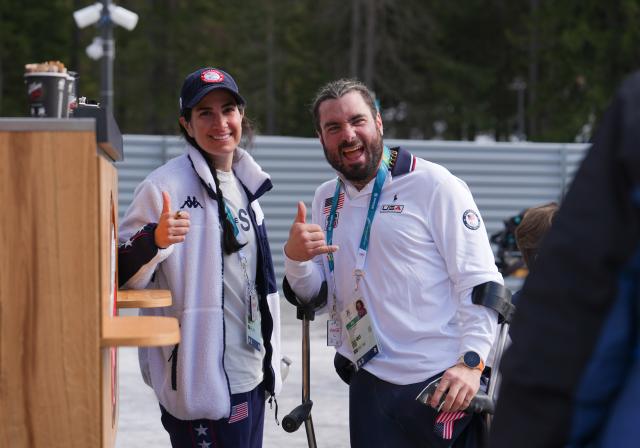 (260303) -- CORTINA D'AMPEZZO, March 3, 2026 (Xinhua) -- Athletes pose for photos at the Paralympic Village of the Milan-Cortina 2026 Paralympic Winter Games in Cortina d'Ampezzo, Italy, March 3, 2026. (Xinhua/Cai Yang)