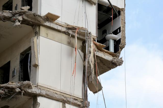 (260304) -- SIDON, March 4, 2026 (Xinhua) -- Photo taken on March 4, 2026 shows a building destroyed by a missile fired from an Israeli warplane in Sidon, southern Lebanon. (Photo by Ali Hashisho/Xinhua)