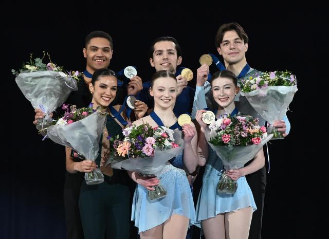 (260306) -- TALLINN, March 6, 2026 (Xinhua) -- Gold medalists Ava Kemp (bottom C)/Yohnatan Elizarov (top C) of Canada, silver medalists Jazmine Desrochers (bottom L)/Kieran Thrasher (top L) of Canada and bronze medalists Hannah Herrera (bottom R)/Ivan Khobta of Ukraine pose during the awarding ceremony of the pairs at the ISU Figure Skating Junior World Championships in Tallinn, Estonia, March 5, 2026. (Photo by Sergei Stepanov/Xinhua)