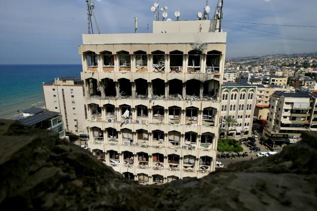 (260306) -- SIDON, March 6, 2026 (Xinhua) -- Photo taken on March 6, 2026 shows a building damaged by an Israeli airstrike in Sidon, southern Lebanon. Five people were killed, and seven others injured on Friday in an Israeli airstrike targeting the southern Lebanese city of Sidon, Lebanon's Health Ministry said. (Photo by Ali Hashisho/Xinhua)