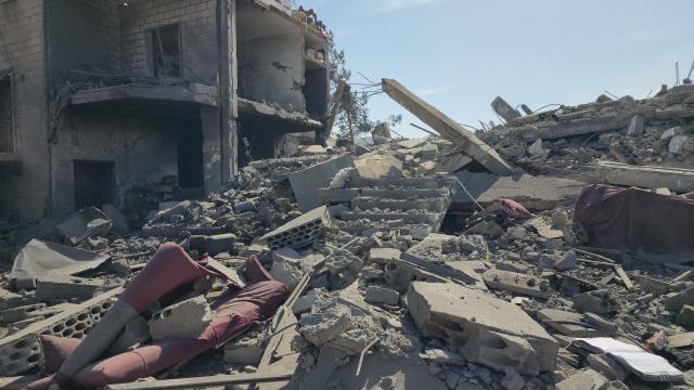 (260306) -- ANSAR, March 6, 2026 (Xinhua) -- Photo taken on March 6, 2026 shows the aftermath of a series of Israeli airstrikes that destroyed buildings in the town of Ansar, Lebanon. Dozens of Israeli airstrikes targeted areas across Lebanon overnight and early Friday, striking Beirut's southern suburbs, southern Lebanon and the Bekaa Valley amid escalating military tensions. (Photo by Taher Abu Hamdan/Xinhua)