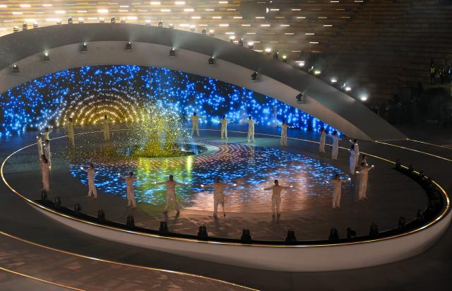 (260307) -- VERONA, March 7, 2026 (Xinhua) -- Actors perform during the opening ceremony of Milan-Cortina 2026 Paralympic Winter Games at Verona Olympic Arena in Verona, Italy, March 6, 2026. (Xinhua/Lian Yi)
