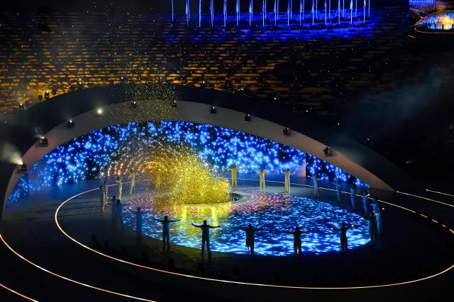 (260307) -- VERONA, March 7, 2026 (Xinhua) -- Actors perform during the opening ceremony of Milan-Cortina 2026 Paralympic Winter Games at Verona Olympic Arena in Verona, Italy, March 6, 2026. (Xinhua/Lian Yi)