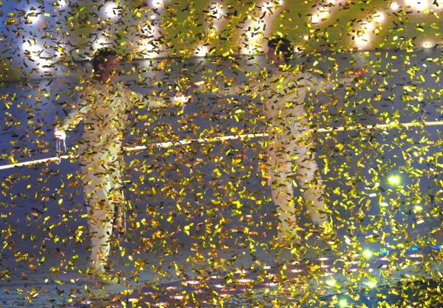 (260307) -- VERONA, March 7, 2026 (Xinhua) -- Actors perform during the opening ceremony of Milan-Cortina 2026 Paralympic Winter Games at Verona Olympic Arena in Verona, Italy, March 6, 2026. (Xinhua/Cai Yang)