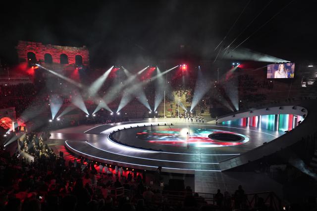 (260307) -- VERONA, March 7, 2026 (Xinhua) -- Actors perform during the opening ceremony of Milan-Cortina 2026 Paralympic Winter Games at Verona Olympic Arena in Verona, Italy, March 6, 2026. (Xinhua/Hou Jun)