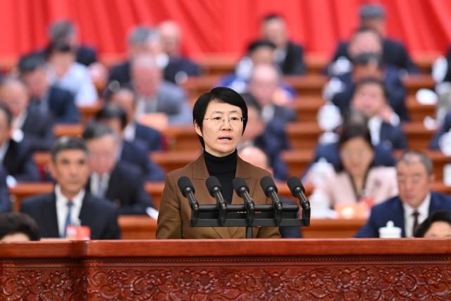 (260307) -- BEIJING, March 7, 2026 (Xinhua) -- Xie Dong, a member of the 14th National Committee of the Chinese People's Political Consultative Conference (CPPCC), speaks at the second plenary meeting of the fourth session of the 14th CPPCC National Committee at the Great Hall of the People in Beijing, capital of China, March 7, 2026. (Xinhua/Liu Weibing)