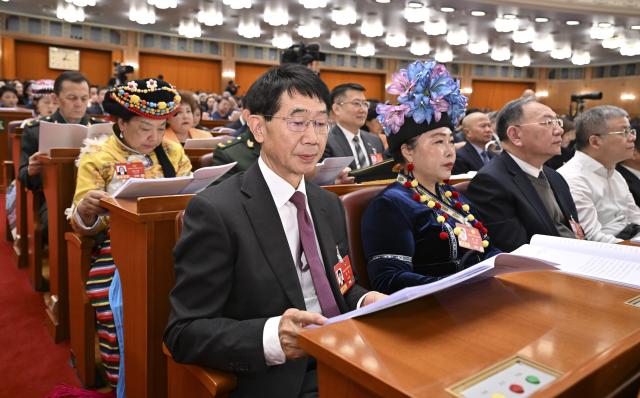 (260307) -- BEIJING, March 7, 2026 (Xinhua) -- The second plenary meeting of the fourth session of the 14th National Committee of the Chinese People's Political Consultative Conference (CPPCC) is held at the Great Hall of the People in Beijing, capital of China, March 7, 2026. (Xinhua/Yue Yuewei)