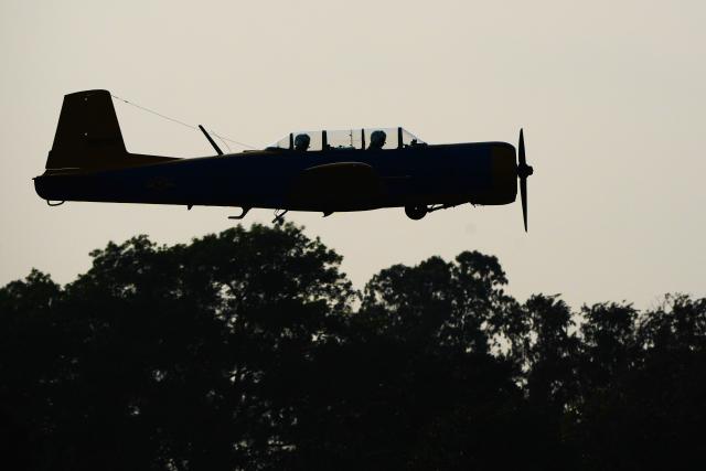(260307) -- COLOMBO, March 7, 2026 (Xinhua) -- A plane performs during the exhibition and air show to mark the 75th anniversary of the Sri Lanka Air Force in Colombo, Sri Lanka, on March 6, 2026. (Photo by Thilina Kaluthotage/Xinhua)