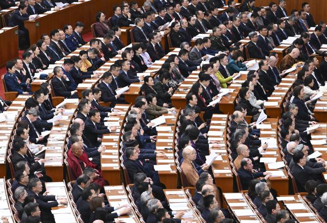 (260307) -- BEIJING, March 7, 2026 (Xinhua) -- The second plenary meeting of the fourth session of the 14th National Committee of the Chinese People's Political Consultative Conference (CPPCC) is held at the Great Hall of the People in Beijing, capital of China, March 7, 2026. (Xinhua/Li He)
