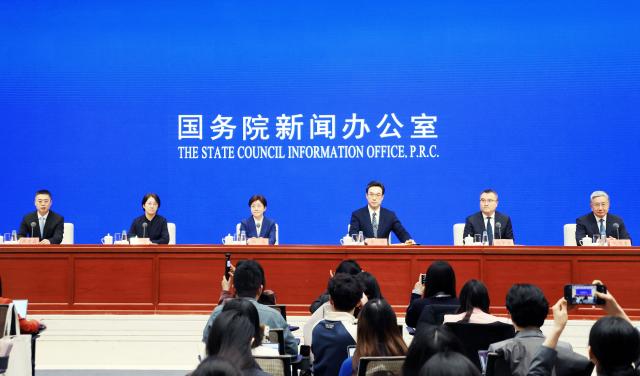 (260307) -- BEIJING, March 7, 2026 (Xinhua) -- The State Council Information Office (SCIO) holds a press briefing on the draft Outline of the 15th Five-Year Plan (2026-2030) in Beijing, capital of China, on March 7, 2026. (Xinhua/Pan Xu)