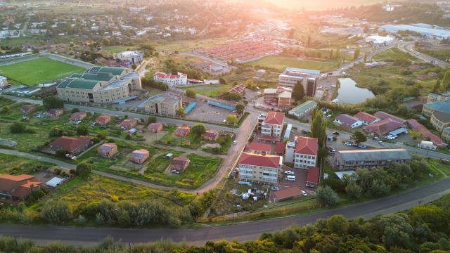 (260308) -- MASERU, March 8, 2026 (Xinhua) -- An aerial drone photo taken on March 4, 2026 shows a view of Maseru, the capital of Lesotho.
  Lesotho is renowned for its traditional Basotho culture, mountainous landscapes, and distinctive hat-shaped architecture. (Xinhua/Chen Wei)
