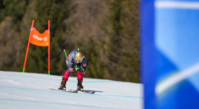 (260308) -- CORTINA D'AMPEZZO, March 8, 2026 (Xinhua) -- Johannes Aigner of Austria competes during the para alpine skiing men's downhill vision impaired match at the Milan-Cortina 2026 Paralympic Winter Games in Cortina D'ampezzo, Italy, March 7, 2026. (Xinhua/Wang Kaiyan)
