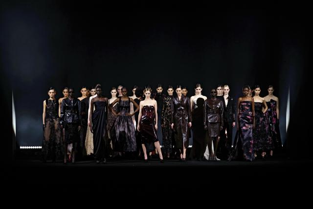 (260308) -- PARIS, March 8, 2026 (Xinhua) -- Models present creations from the ready-to-wear Fall/Winter 2026-2027 collections by Elie Saab during the Paris Fashion Week in Paris, France, March 7, 2026. (MeetEurope/Handout via Xinhua)