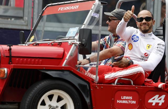 (260308) -- MELBOURNE, March 8, 2026 (Xinhua) -- Ferrari's Lewis Hamilton of Britain is seen during the Drivers' Parade before the Formula One Australia Grand Prix at Albert Park in Melbourne, Australia, March 8, 2026. (Xinhua/Ma Ping)