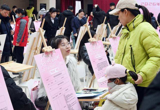 (260308) -- BEIJING, March 8, 2026 (Xinhua) -- A job fair dedicated to the female is held in Harbin, northeast China's Heilongjiang Province, March 8, 2026. Various events were held across China on Sunday to mark the International Women's Day. (Photo by Liu Yang/Xinhua)
