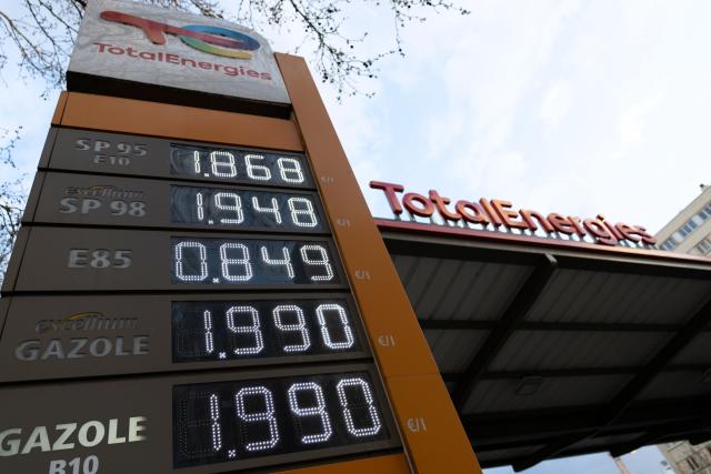 (260309) -- PARIS, March 9, 2026 (Xinhua) -- Photo taken on March 9, 2026 shows a price board at a gas station in Paris, France. The European Union (EU) is closely monitoring rising energy prices amid disruptions linked to the war in the Middle East, a European Commission spokesperson said on Monday. (Xinhua/Wu Huiwo)
