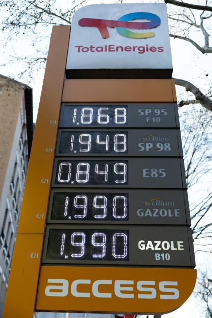(260309) -- PARIS, March 9, 2026 (Xinhua) -- Photo taken on March 9, 2026 shows a price board at a gas station in Paris, France. The European Union (EU) is closely monitoring rising energy prices amid disruptions linked to the war in the Middle East, a European Commission spokesperson said on Monday. (Xinhua/Wu Huiwo)
