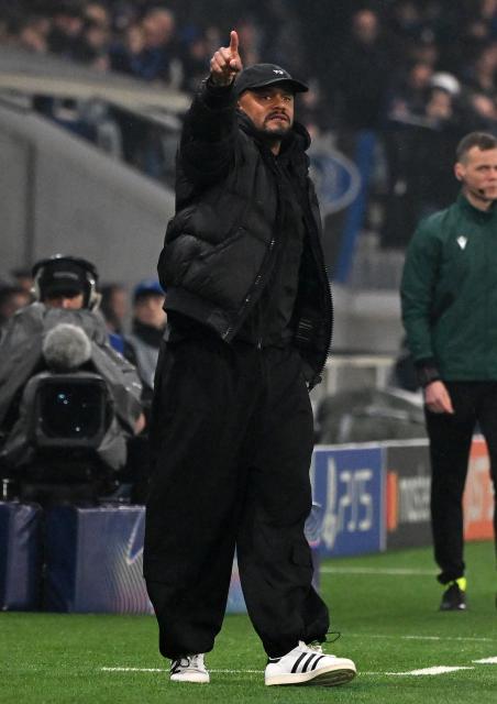(260311) -- BERGAMO, March 11, 2026 (Xinhua) -- Bayern Munich's head coach Vincent Kompany gestures during the UEFA Champions League Round of 16 first leg match between Atalanta and Bayern Munich in Bergamo, Italy, March 10, 2026. (Photo by Alberto Lingria/Xinhua)