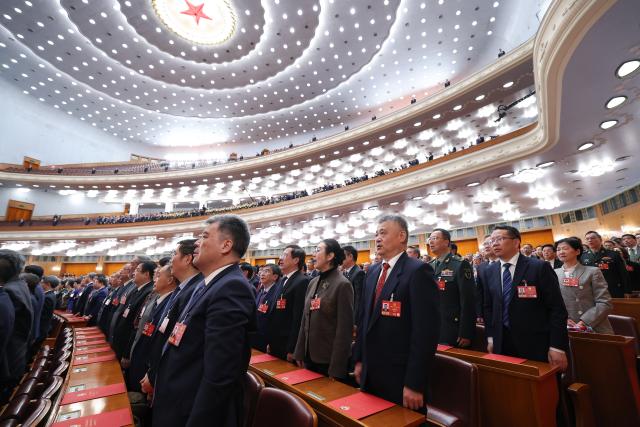 (260311) -- BEIJING, March 11, 2026 (Xinhua) -- The closing meeting of the fourth session of the 14th National Committee of the Chinese People's Political Consultative Conference (CPPCC) is held at the Great Hall of the People in Beijing, capital of China, March 11, 2026. (Xinhua/Liu Weibing)