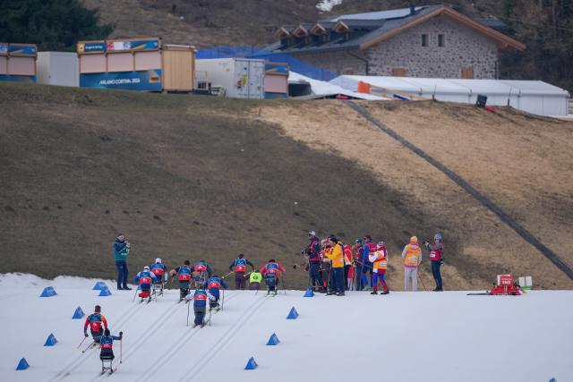 (260314) -- TESERO, March 14, 2026 (Xinhua) -- Atheletes compete during the para cross-country skiing mixed 4x2.5km relay at the Milan-Cortina 2026 Paralympic Winter Games in Tesero, Italy, March 14, 2026. (Xinhua/Lian Zhen)