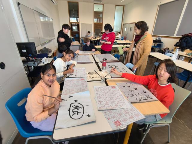 (260314) -- MANOSQUE, March 14, 2026 (Xinhua) -- Students of the Provence-Alpes-Cote d'Azur International School write Chinese calligraphy in Manosque, France, Feb. 5, 2026. Chinese President Xi Jinping recently replied to a letter from teachers and students of the Chinese language class at the Provence-Alpes-Cote d'Azur International School in France, extending his best wishes to them as well as all the teachers and students of the school.
TO GO WITH "Xiplomacy: Xi's reply inspires youth support for China-France, China-Europe friendship" (Xinhua)