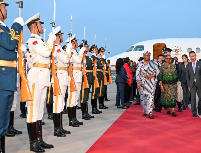 (260708) -- BEIJING, July 8, 2026 (Xinhua) -- President Netumbo Nandi-Ndaitwah of the Republic of Namibia arrives in Beijing, capital of China, July 8, 2026. Namibian President Netumbo Nandi-Ndaitwah arrived here on Wednesday during a state visit to China from July 5 to 11. (Xinhua/Jin Liangkuai)