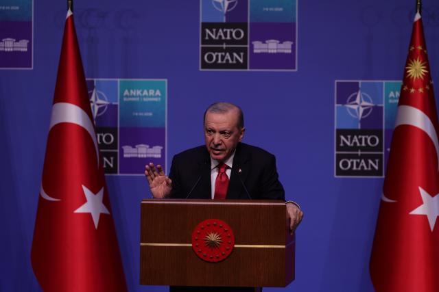(260708) -- ANKARA, July 8, 2026 (Xinhua) -- Turkish President Recep Tayyip Erdogan addresses a press conference at the 2026 NATO summit in Ankara, Türkiye, July 8, 2026. (Mustafa Kaya/Handout via Xinhua)