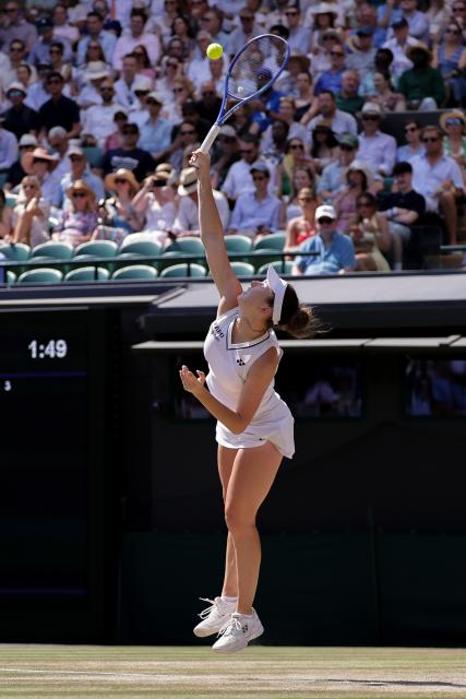 (260709) -- LONDON, July 9, 2026 (Xinhua) -- Linda Noskov of the Czech Republic serves during the women's singles quarterfinal match against Elise Mertens of Belgium at the Wimbledon Tennis Championships in London, Britain, on July 8, 2026. (Photo by Dinendra Haria/Xinhua)