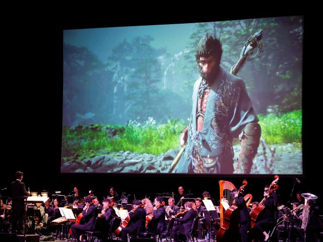 (260709) -- LOS ANGELES, July 9, 2026 (Xinhua) -- The "Black Myth: Wukong" concert is held at the Peacock Theater in downtown Los Angeles, California, the United States on July 7, 2026.
  Music from the internationally acclaimed Chinese video game "Black Myth: Wukong" filled the Peacock Theater in downtown Los Angeles on Tuesday night, drawing thousands of fans to experience the unique fusion of Chinese mythology and Eastern aesthetics.
  TO GO WITH "Roundup: Chinese hit game 'Black Myth: Wukong' concert amazes Los Angeles audiences" (Photo by Qiu Chen/Xinhua)