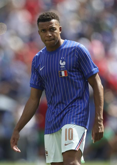 (260710) -- BOSTON, July 10, 2026 (Xinhua) -- Kylian Mbappe of France reacts before the quarter final match between France and Morocco at the 2026 FIFA World Cup at Boston Stadium in Boston, the United States, July 9, 2026. (Xinhua/Zhang Chen)