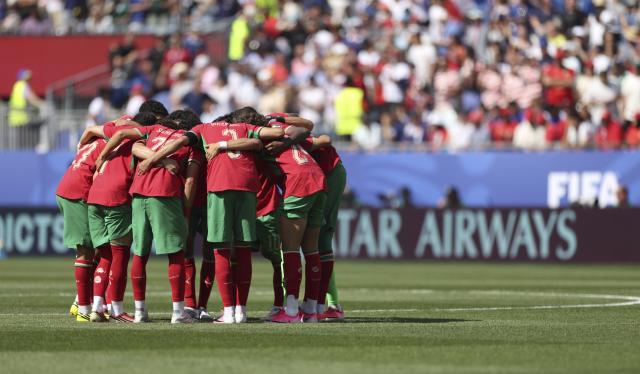 (260710) -- BOSTON, July 10, 2026 (Xinhua) -- Starting players of Morocco huddle before the quarter final match between France and Morocco at the 2026 FIFA World Cup at Boston Stadium in Boston, the United States, July 9, 2026. (Xinhua/Xu Zijian)