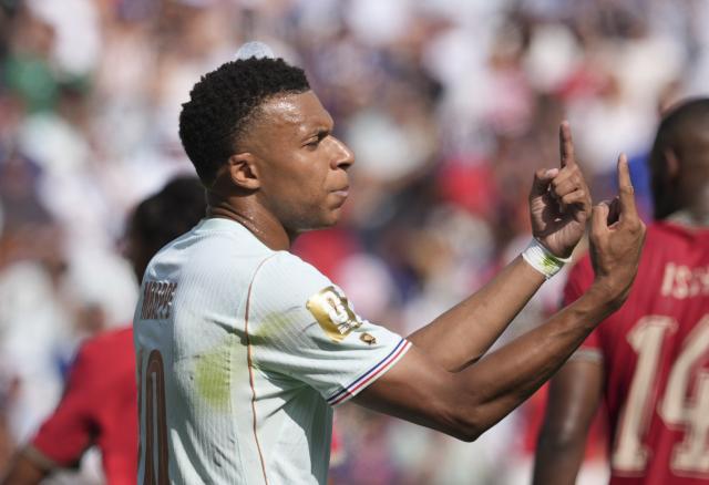 (260710) -- BOSTON, July 10, 2026 (Xinhua) -- Kylian Mbappe of France reacts after missing a chance to score during the quarter final match between France and Morocco at the 2026 FIFA World Cup at Boston Stadium in Boston, the United States, July 9, 2026. (Xinhua/Lui Siu Wai)