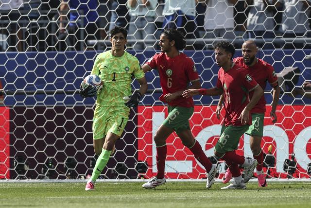 (260710) -- BOSTON, July 10, 2026 (Xinhua) -- Yassine Bounou (1st L), goalkeeper of Morocco celebrates after making a save during the quarter final match between France and Morocco at the 2026 FIFA World Cup at Boston Stadium in Boston, the United States, July 9, 2026. (Xinhua/Hu Xingyu)