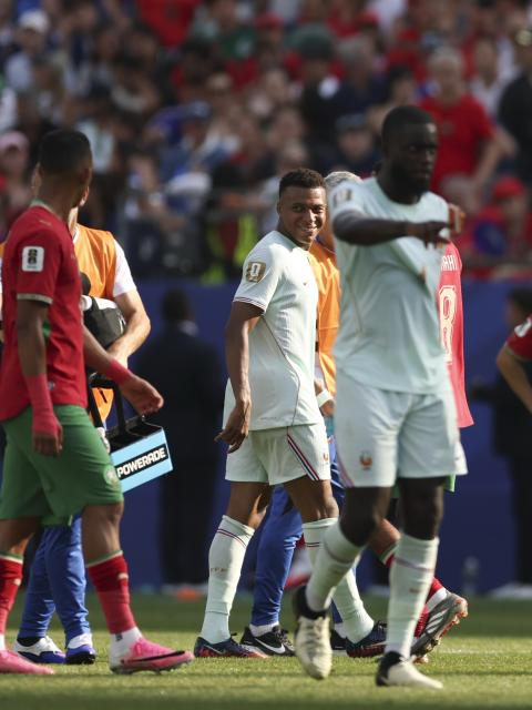 (260710) -- BOSTON, July 10, 2026 (Xinhua) -- Kylian Mbappe (C) of France is substituted off during the quarter final match between France and Morocco at the 2026 FIFA World Cup at Boston Stadium in Boston, the United States, July 9, 2026. (Xinhua/Zhang Chen)