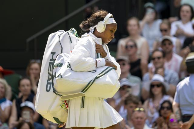 (260710) -- LONDON, July 10, 2026 (Xinhua) -- Coco Gauff of the United States arrives for the women's semifinal match against Karolina Muchova of the Czech Republic at the Wimbledon Tennis Championships in London, Britain, on July 9, 2026. (Photo by Stephen Chung/Xinhua)
