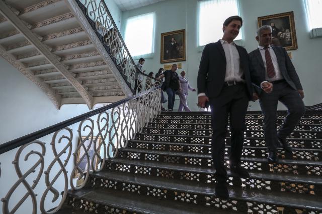 (260710) -- TVER, July 10, 2026 (Xinhua) -- People walk downstairs at Tver State Medical University in Tver, Russia, July 8, 2026. Tver, capital of Tver Oblast in Russia, is located on the upper reaches of the Volga River, about 180 kilometers by car from Moscow. (Xinhua/Zheng Yue)