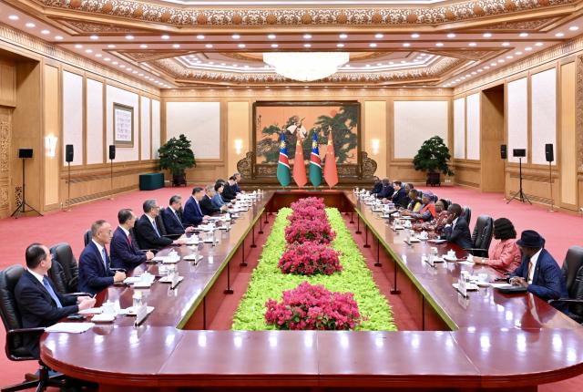 (260710) -- BEIJING, July 10, 2026 (Xinhua) -- Chinese President Xi Jinping holds talks with Namibian President Netumbo Nandi-Ndaitwah, who is on a state visit to China, at the Great Hall of the People in Beijing, capital of China, July 10, 2026. (Xinhua/Gao Jie)