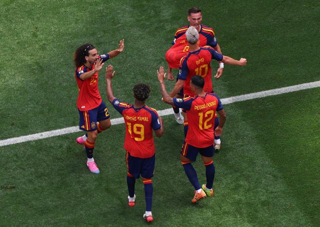 (260711) -- LOS ANGELES, July 11, 2026 (Xinhua) -- Players of Spain celebrate scoring during the quarter final match between Spain and Belgium at the 2026 FIFA World Cup at Los Angeles Stadium in Los Angeles, the United States, July 10, 2026. (Xinhua/Mao Siqian)