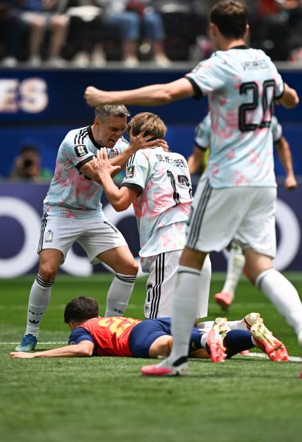 (260711) -- LOS ANGELES, July 11, 2026 (Xinhua) -- Charles De Ketelaere (C) of Belgium celebrates scoring with his teammate during the quarter final match between Spain and Belgium at the 2026 FIFA World Cup at Los Angeles Stadium in Los Angeles, the United States, July 10, 2026. (Xinhua/Wu Xiaoling)