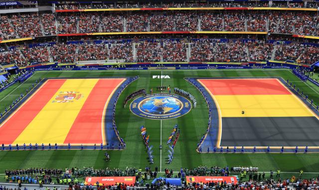 (260711) -- LOS ANGELES, July 11, 2026 (Xinhua) -- Players of both sides react before the quarter final match between Spain and Belgium at the 2026 FIFA World Cup at Los Angeles Stadium in Los Angeles, the United States, July 10, 2026. (Xinhua/Mao Siqian)