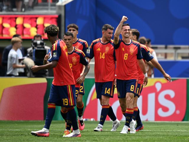 (260711) -- LOS ANGELES, July 11, 2026 (Xinhua) -- Players of Spain celebrate scoring during the quarter final match between Spain and Belgium at the 2026 FIFA World Cup at Los Angeles Stadium in Los Angeles, the United States, July 10, 2026. (Xinhua/Wu Xiaoling)